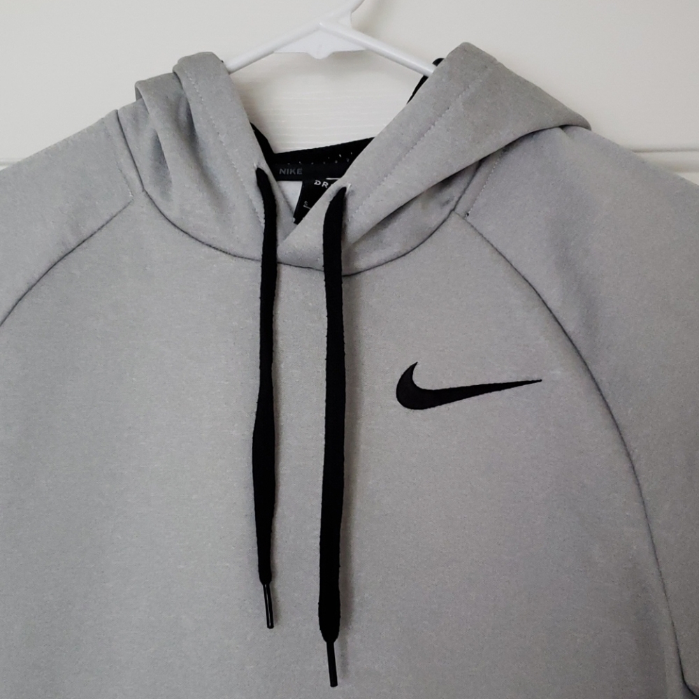 Nike hoodie - Picture 2 of 11